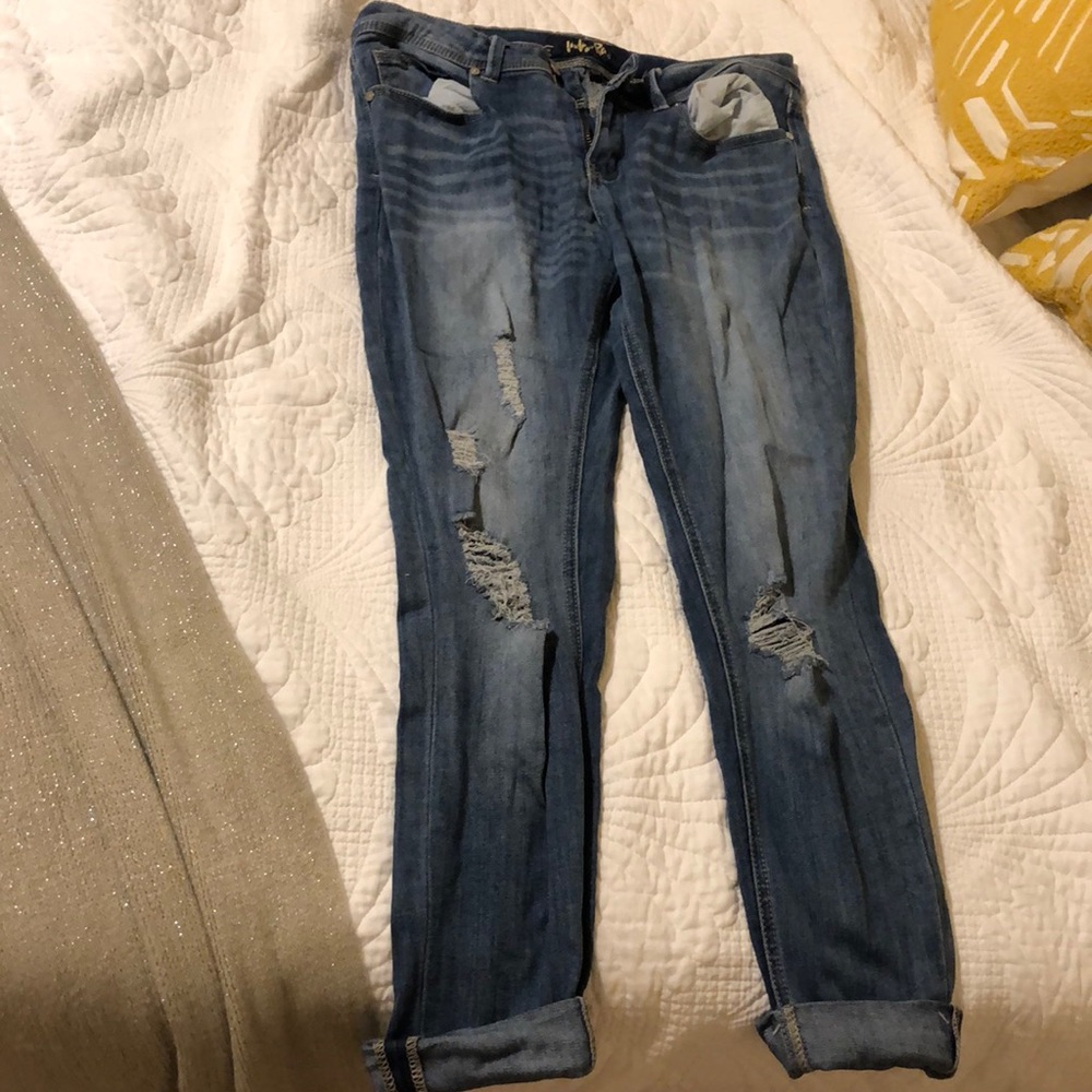 Indigo Rein cut off jeans